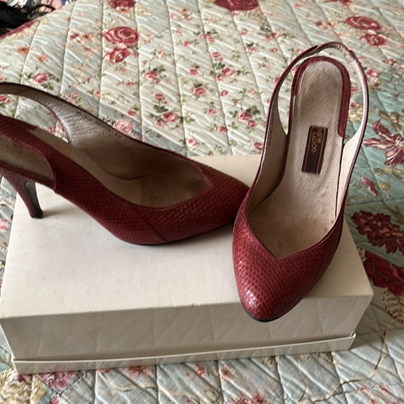 Snake skin pumps - Picture 7 of 7